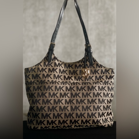 Michael Kors Jet Set Monogram Signature Logo Blk/Beige Shoulder/Satchel Tote Bag - Picture 12 of 12